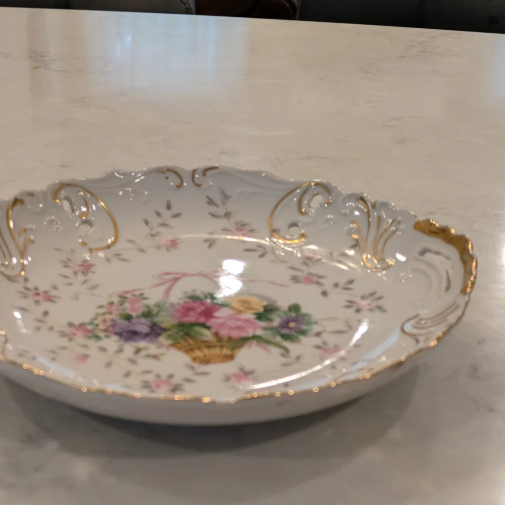 Elegant Floral Porcelain Serving Bowl with Gold Accents 8.5